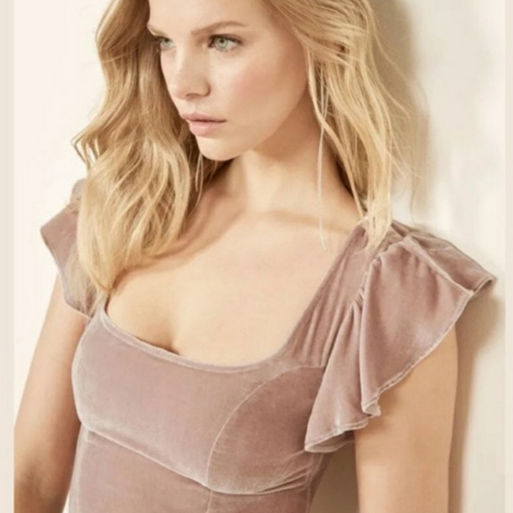Reformation MAV blush velour top size 10